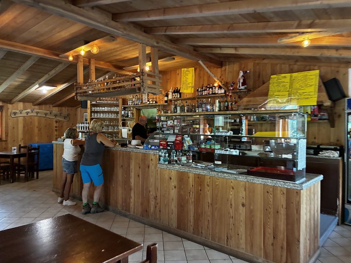 Bar Ristorante Tavola Calda Del Crest