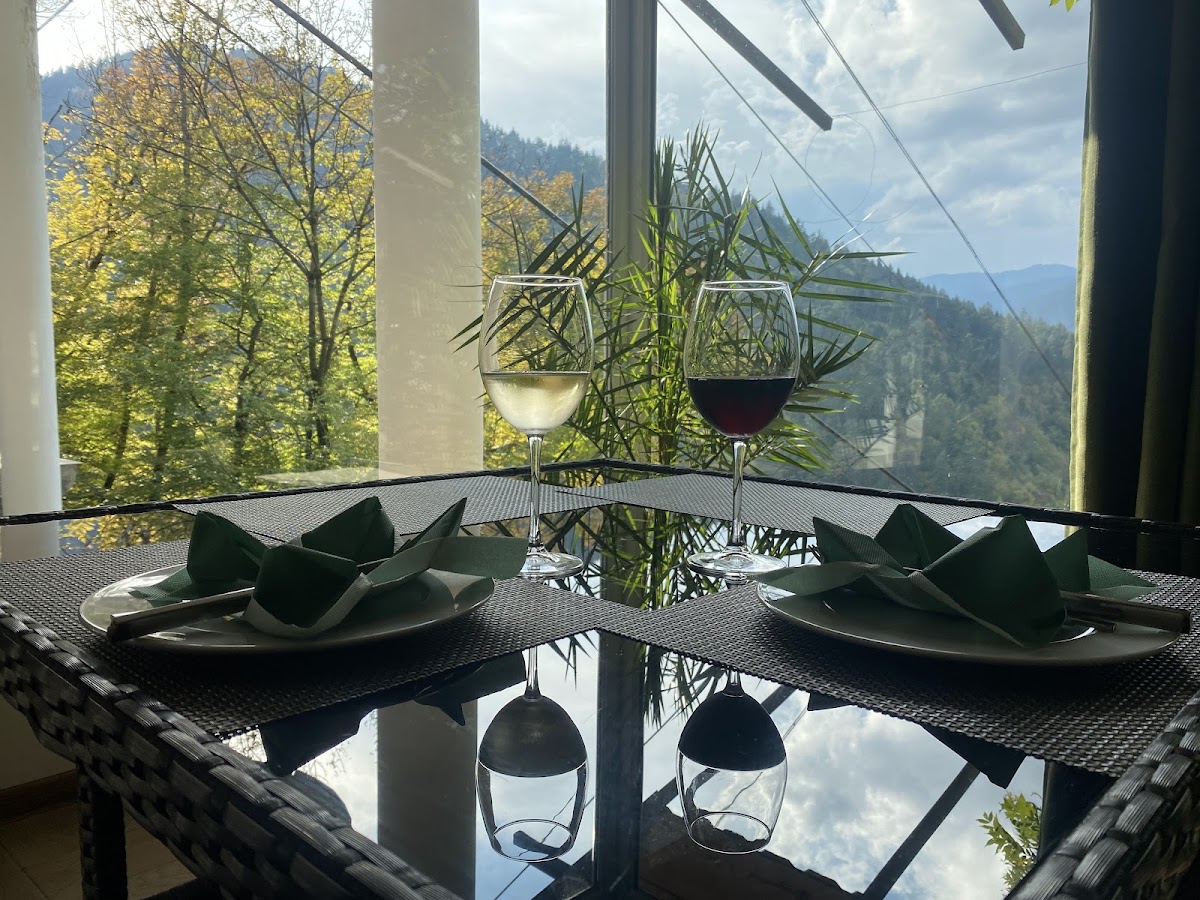 Borjomi Plato Cafe&bar