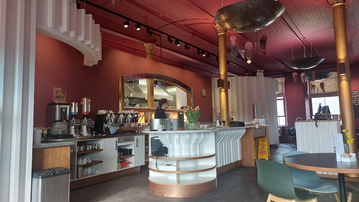 Cafe In To The Opera