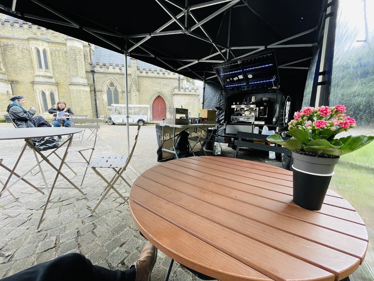 Colonnade Cafe