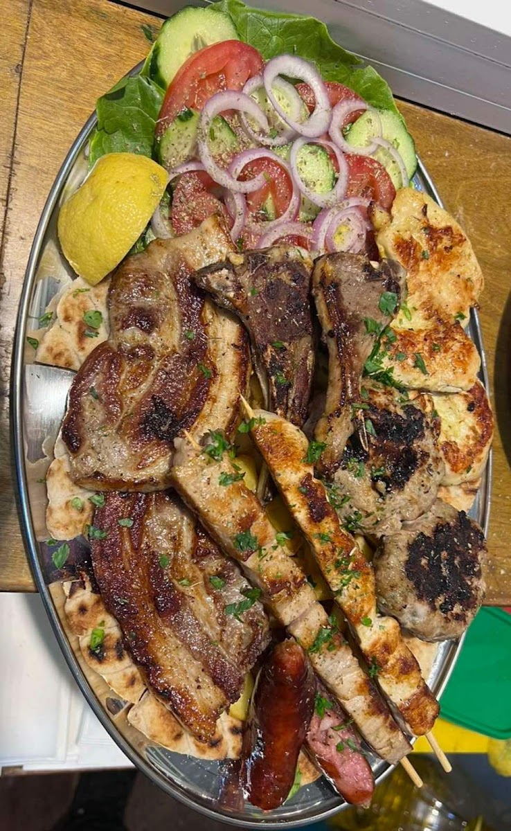 Girogiali Grill House