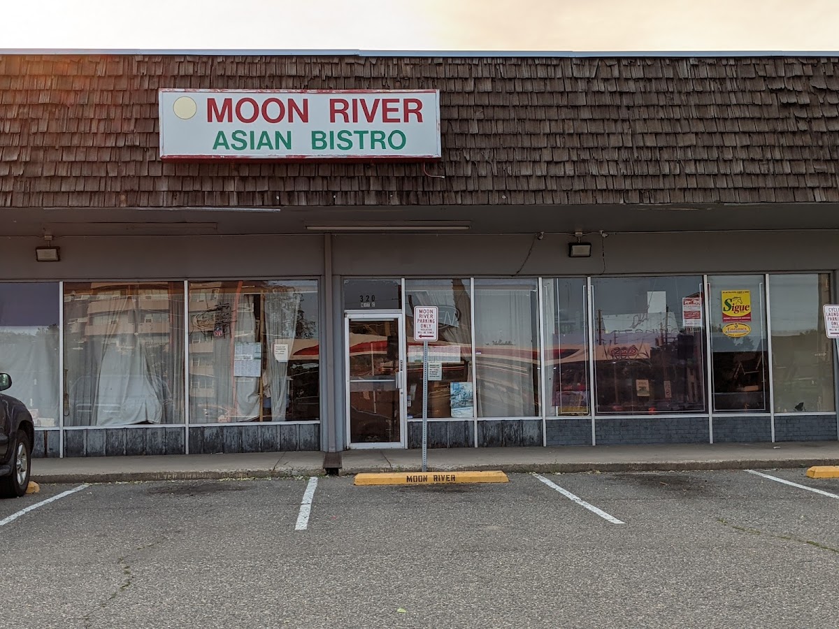 Moon River Asian Bistro