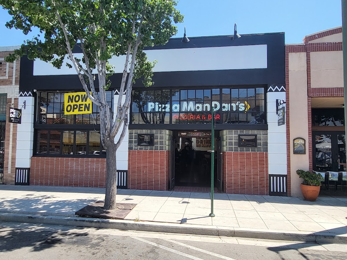 Pizza Man Dan's