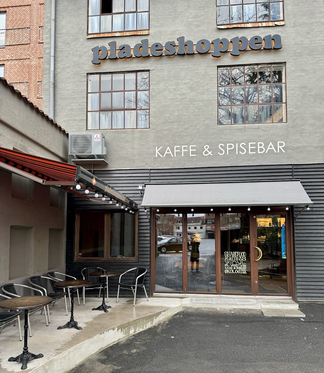 Pladeshoppen - Kaffe & Spisebar