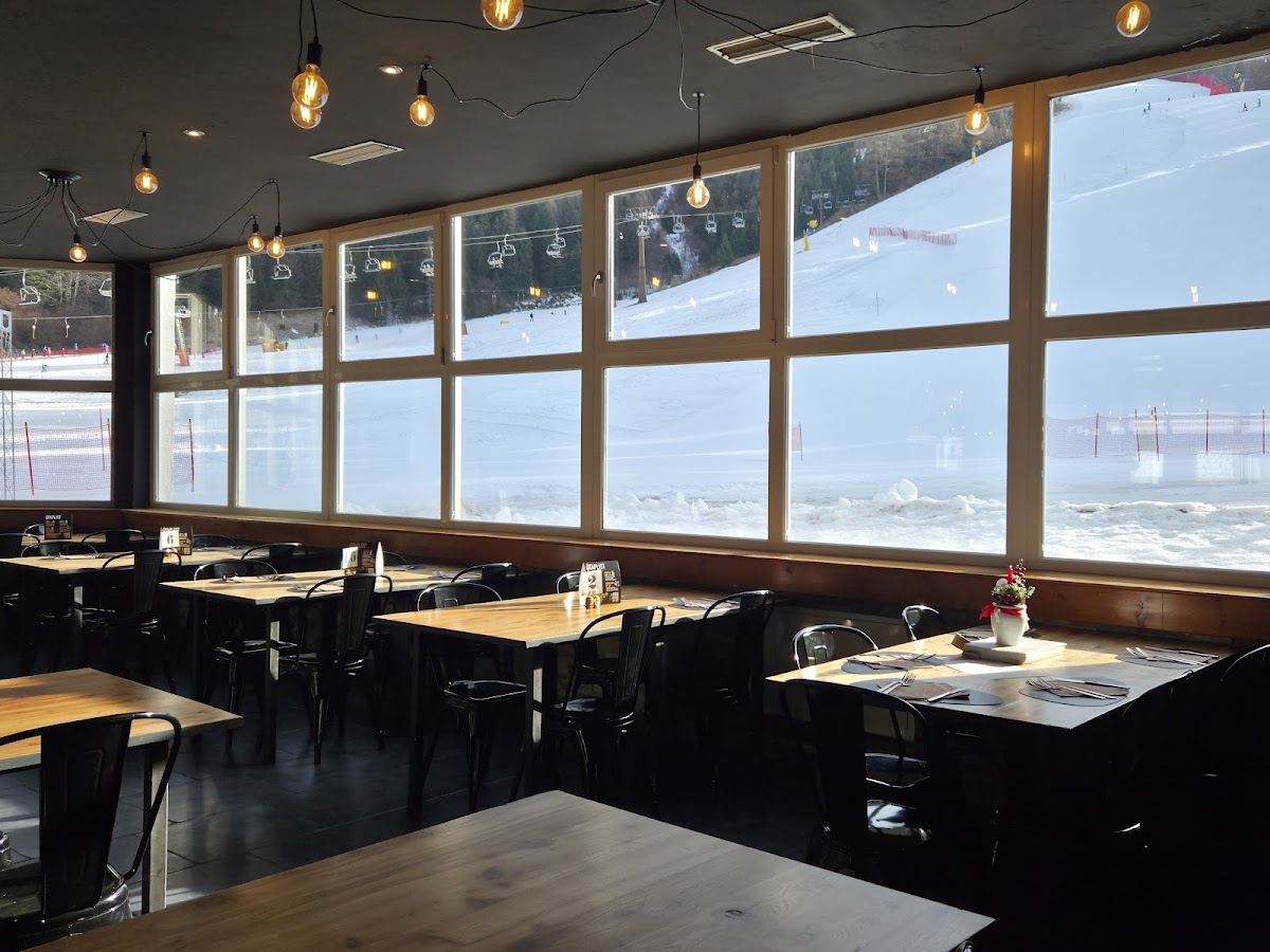 Sei Sottozero Beer & Grill